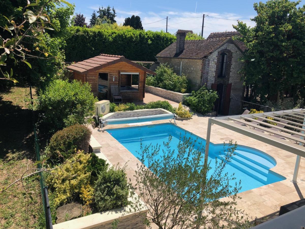 Bed and Breakfast Le Rouge & Blanc Saint-Maurice-le-Vieil Exteriér fotografie
