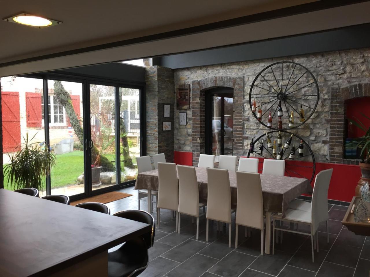 Bed and Breakfast Le Rouge & Blanc Saint-Maurice-le-Vieil Exteriér fotografie