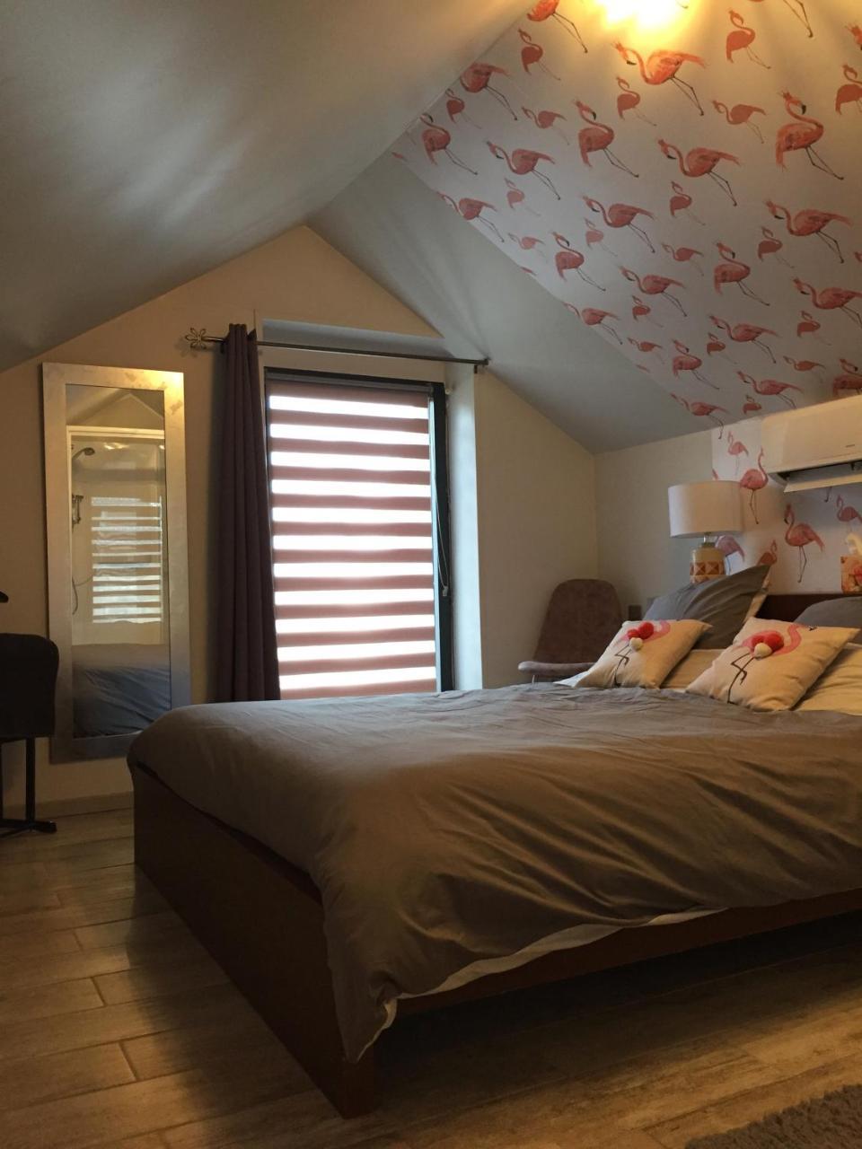 Bed and Breakfast Le Rouge & Blanc Saint-Maurice-le-Vieil Exteriér fotografie