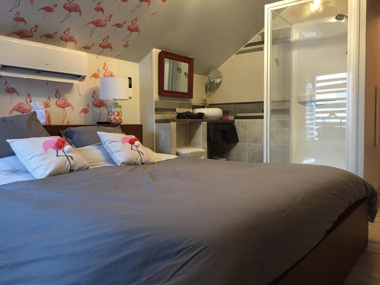 Bed and Breakfast Le Rouge & Blanc Saint-Maurice-le-Vieil Exteriér fotografie